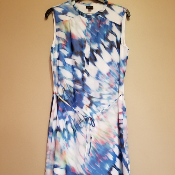 Worthington Dresses & Skirts - Worthington sleeveless artistic dress